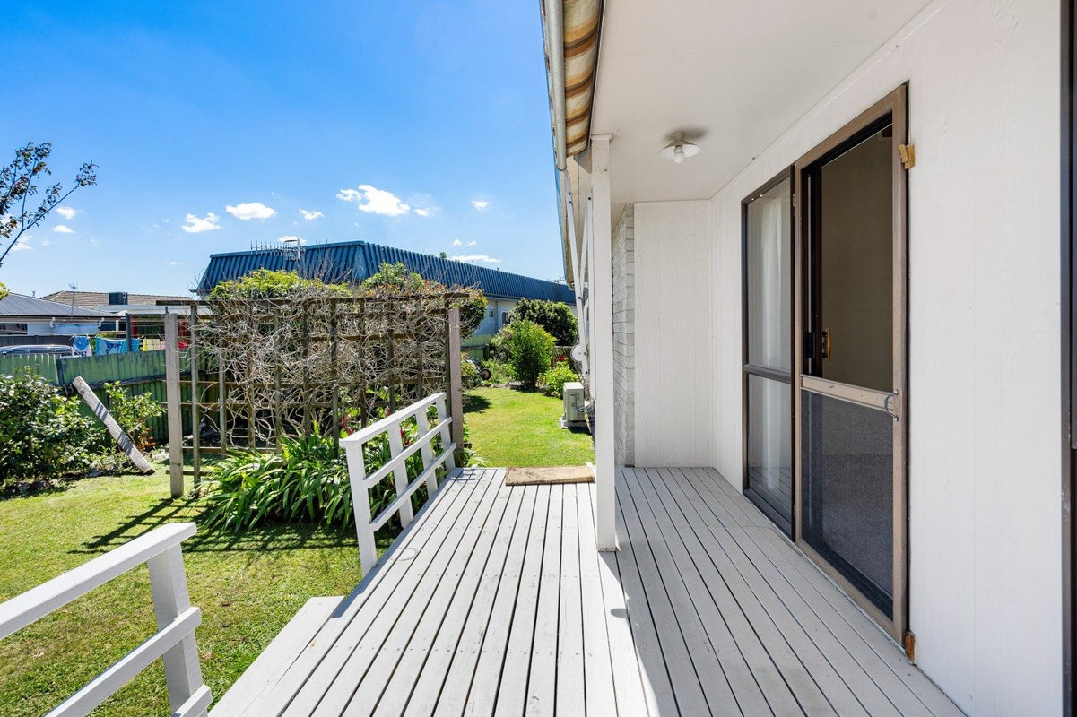 2/906 Miro Street, Mahora, Hastings - Carousel 1