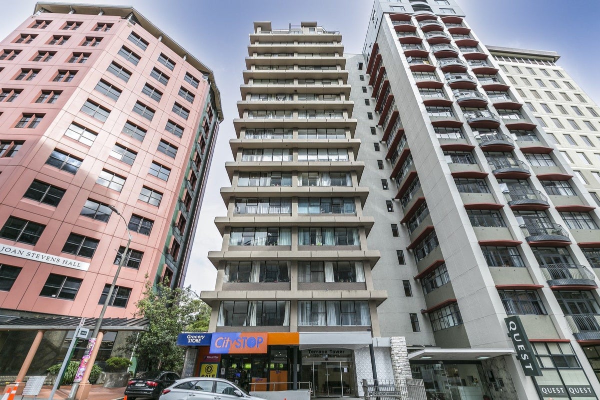 3E/126 The Terrace, Wellington Central, Wellington - Carousel 1