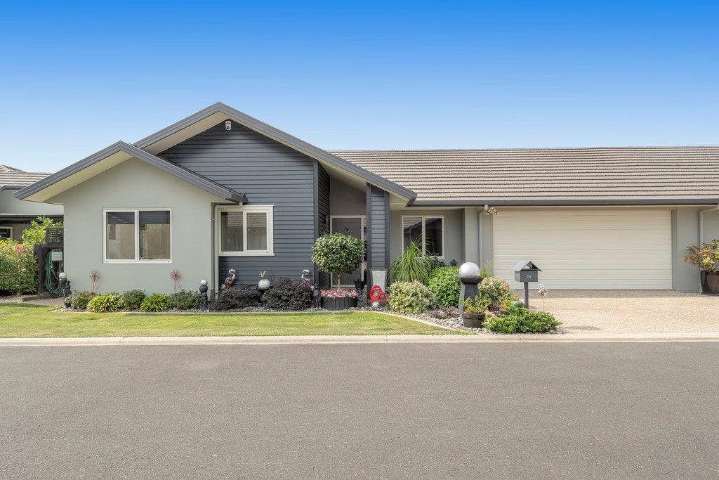 18 Bridgewater Way, Pyes Pa, Tauranga - Carousel 2