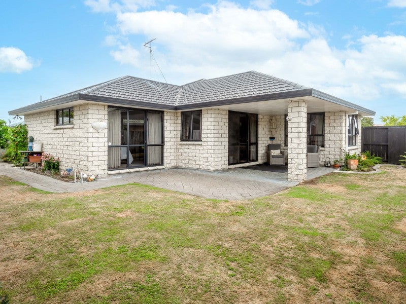 87 Spinnaker Drive, Flagstaff, Hamilton - Carousel 2