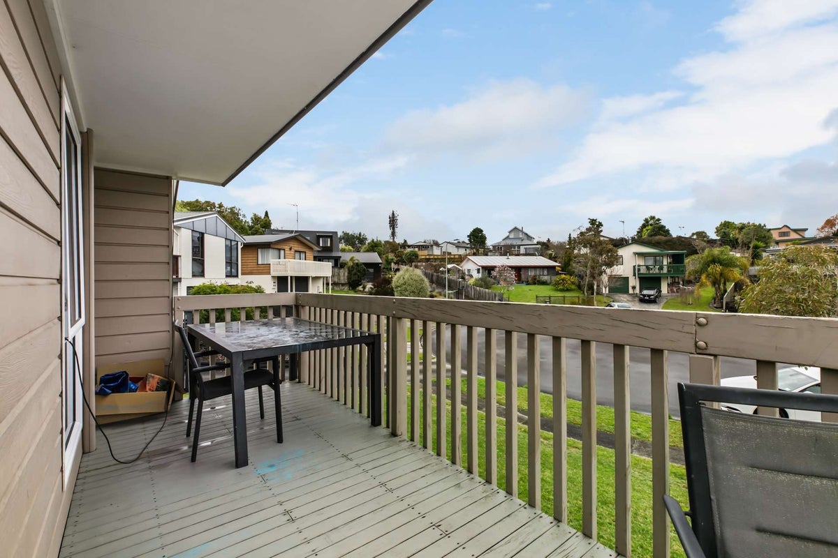 7 Judena Place, Pukete, Hamilton - Carousel 2