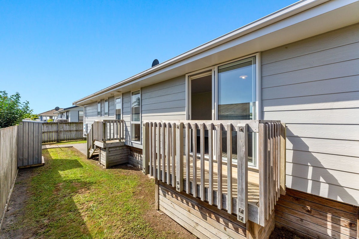 13A Springs Road, Parakai - Carousel 2