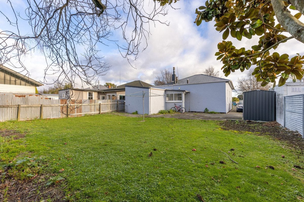 35 West Street, West End, Palmerston North - Carousel 13