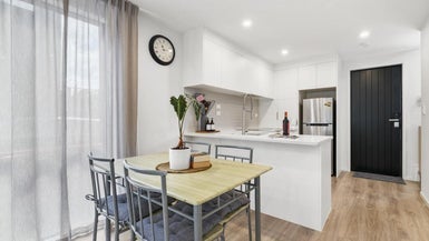 3/37 Camelot Place, Glenfield, Auckland - Carousel 1