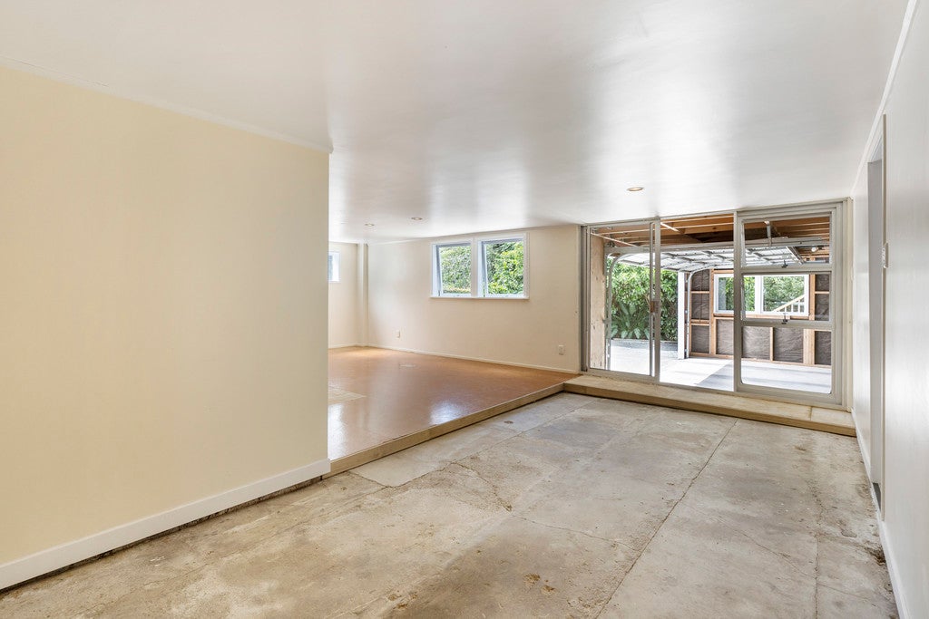 136 Cliff View Drive, Green Bay, Auckland - Carousel 20