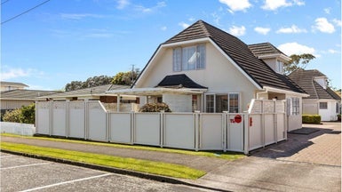 11A Norman Street, Lower Vogeltown, New Plymouth - Carousel 1