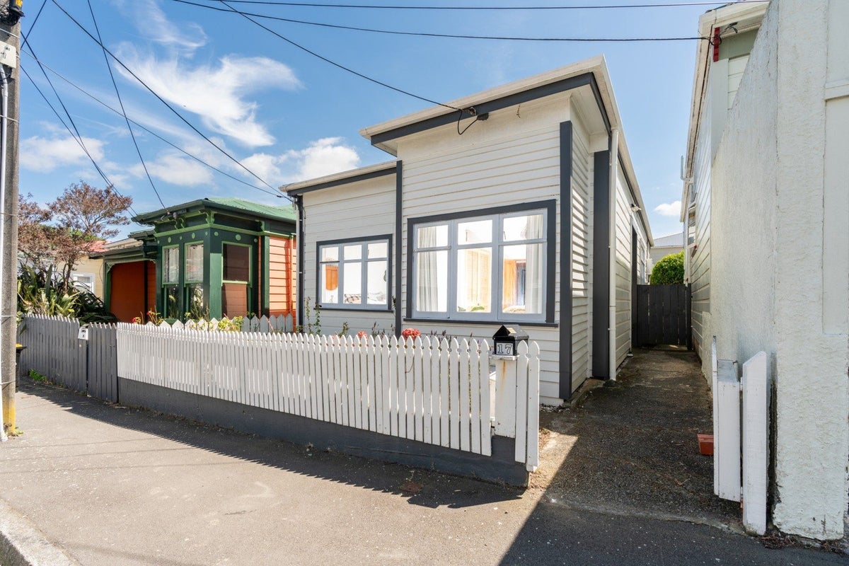 17 Horner Street, Newtown, Wellington - Carousel 2