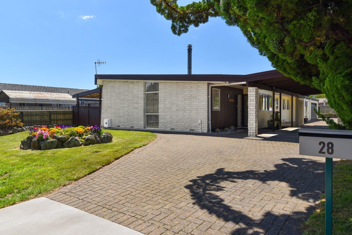 28 Iles Road, Lynmore, Rotorua - Carousel 1
