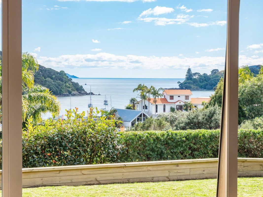 6 Ranginui Street, Mangonui, Mangonui - Carousel 2