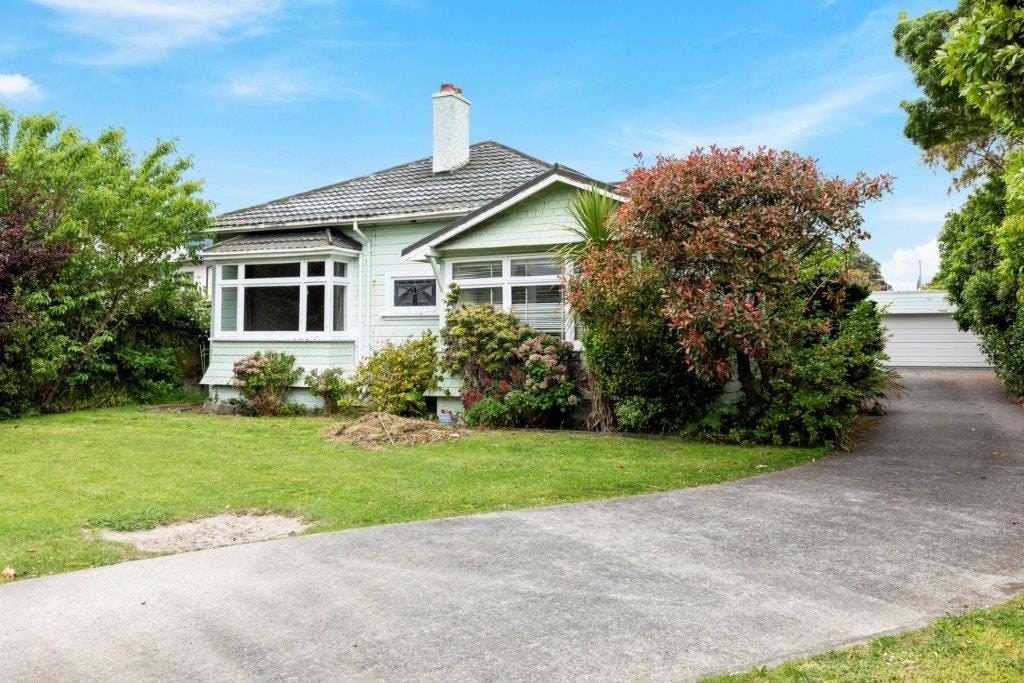 98 Waterloo Road, Hutt Central, Lower Hutt - Carousel 1