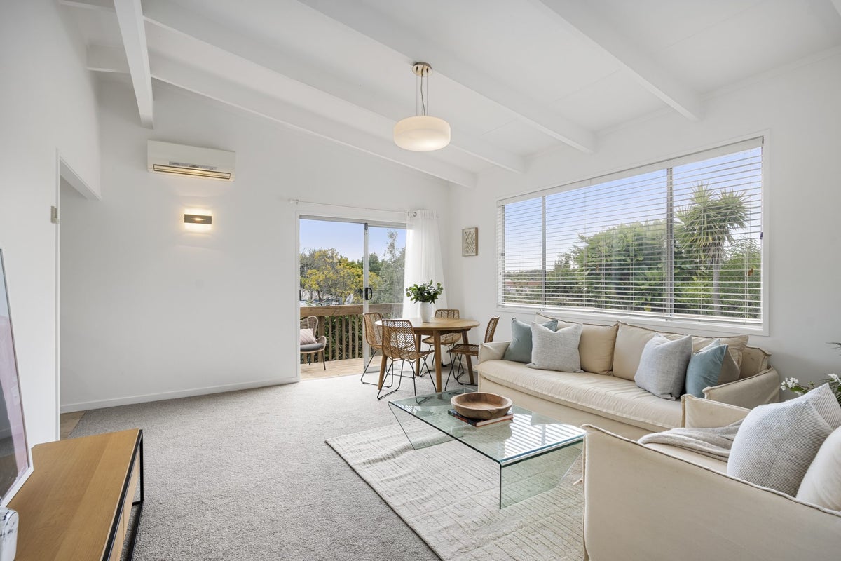 3A Cambrai Avenue, Mount Roskill, Auckland - Carousel 1