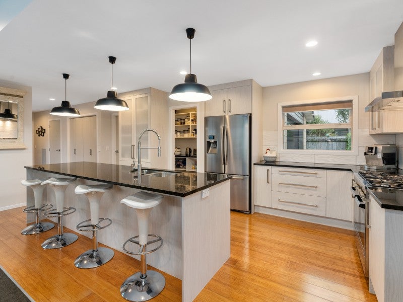 96 The Drive, Paraparaumu Beach, Paraparaumu - Carousel 2