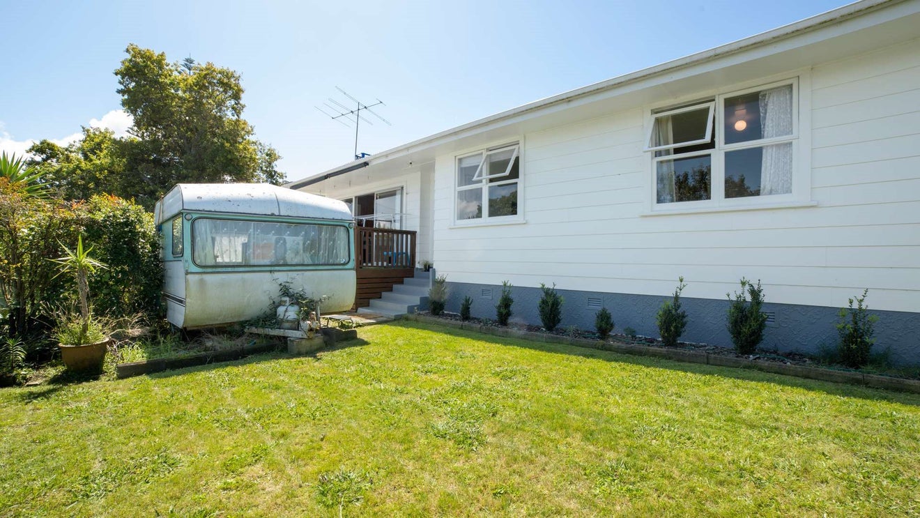 49 Lyell Road, Outer Kaiti, Gisborne - Carousel 2