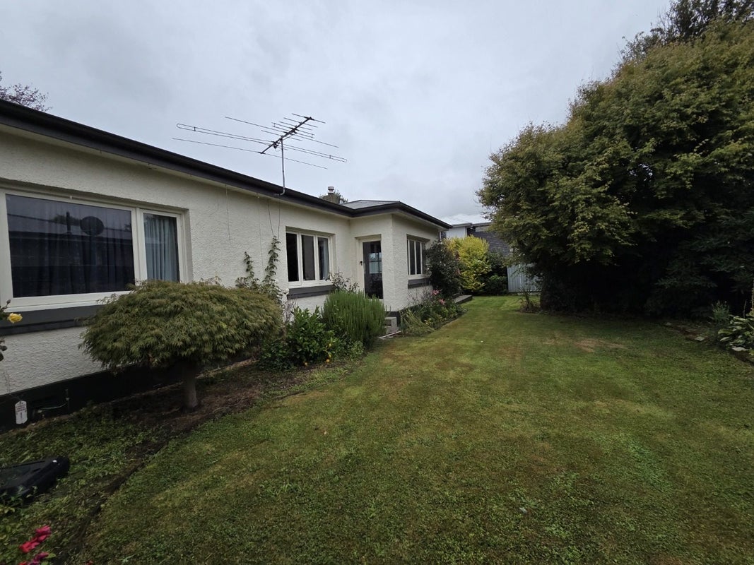 44 Russel Street, Gladstone, Invercargill - Carousel 15