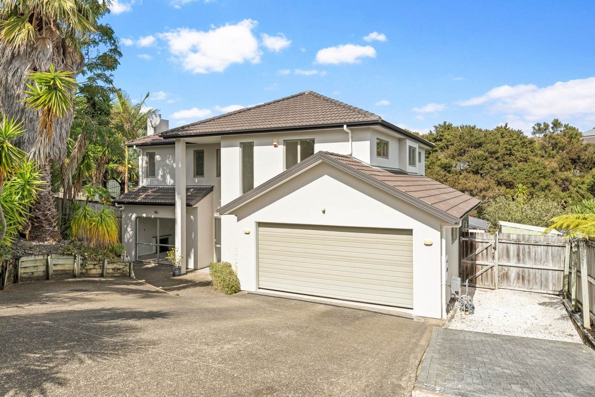 21 William Gamble Drive, Greenhithe, Auckland - Carousel 2