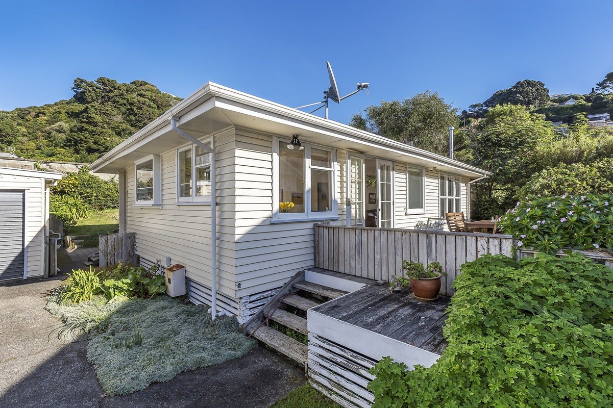 10A Dundas Street, Seatoun, Wellington - Carousel 1