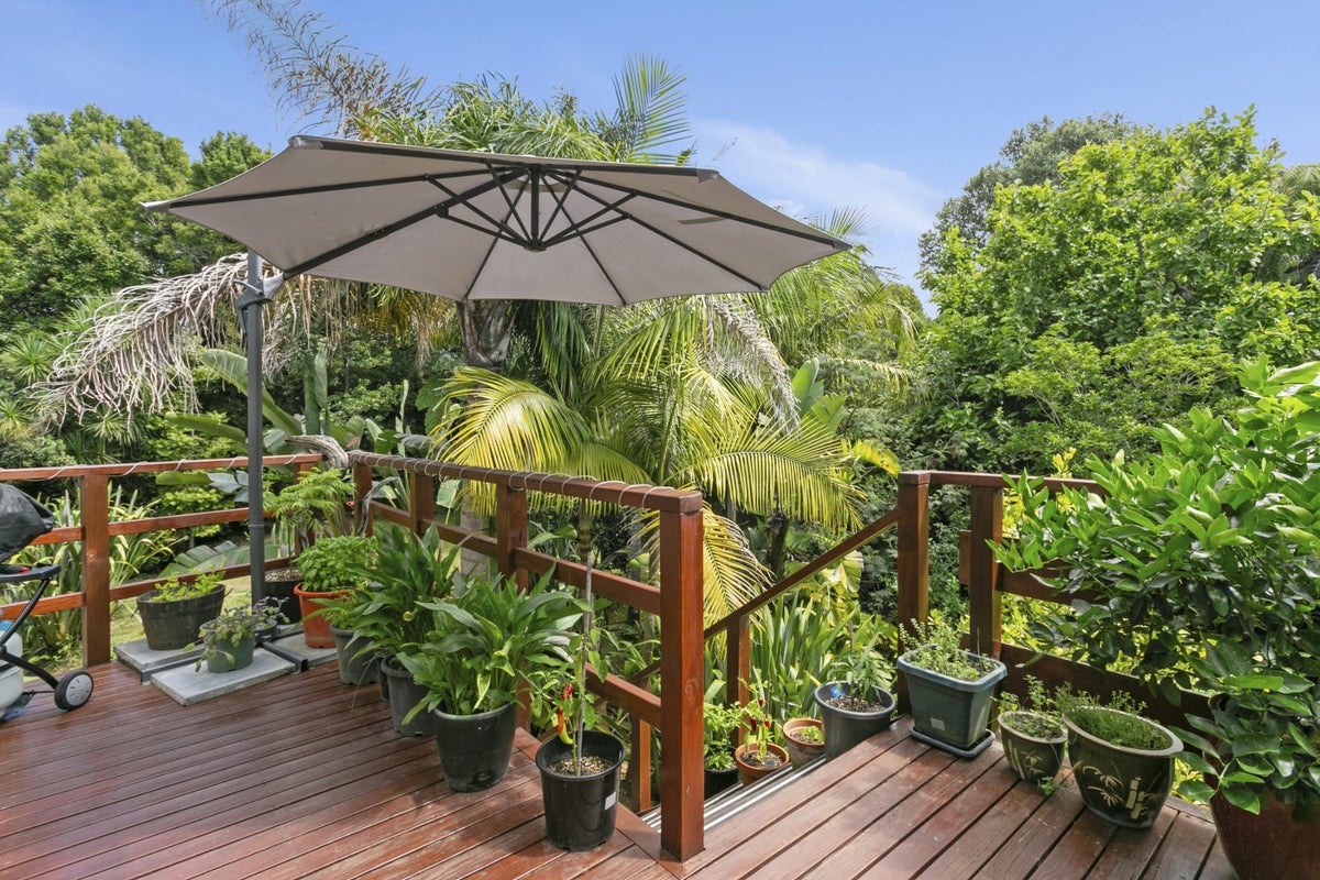 2/107 Seabrook Avenue, New Lynn, Auckland - Carousel 2