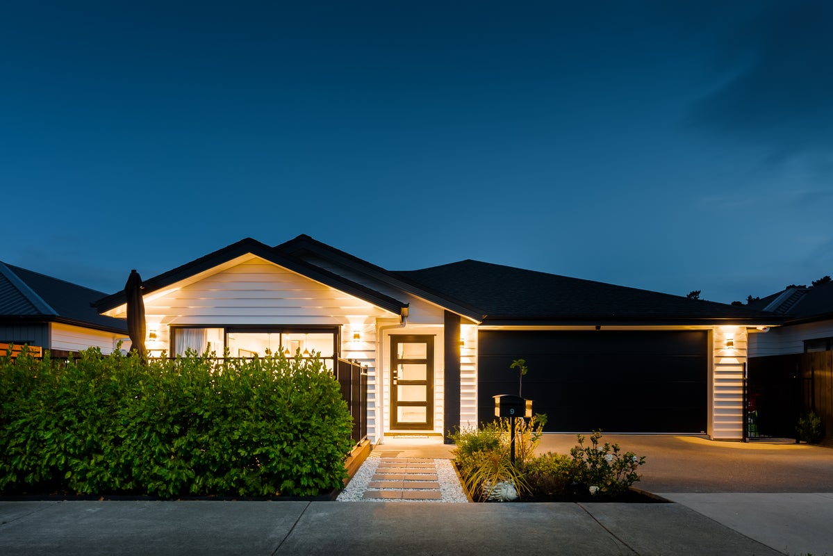 9 Tarras Road, Kumeu - Carousel 1