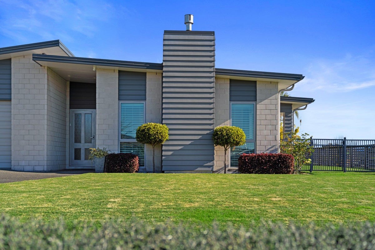 6 Louise Drive, Ohauiti, Tauranga - Carousel 17