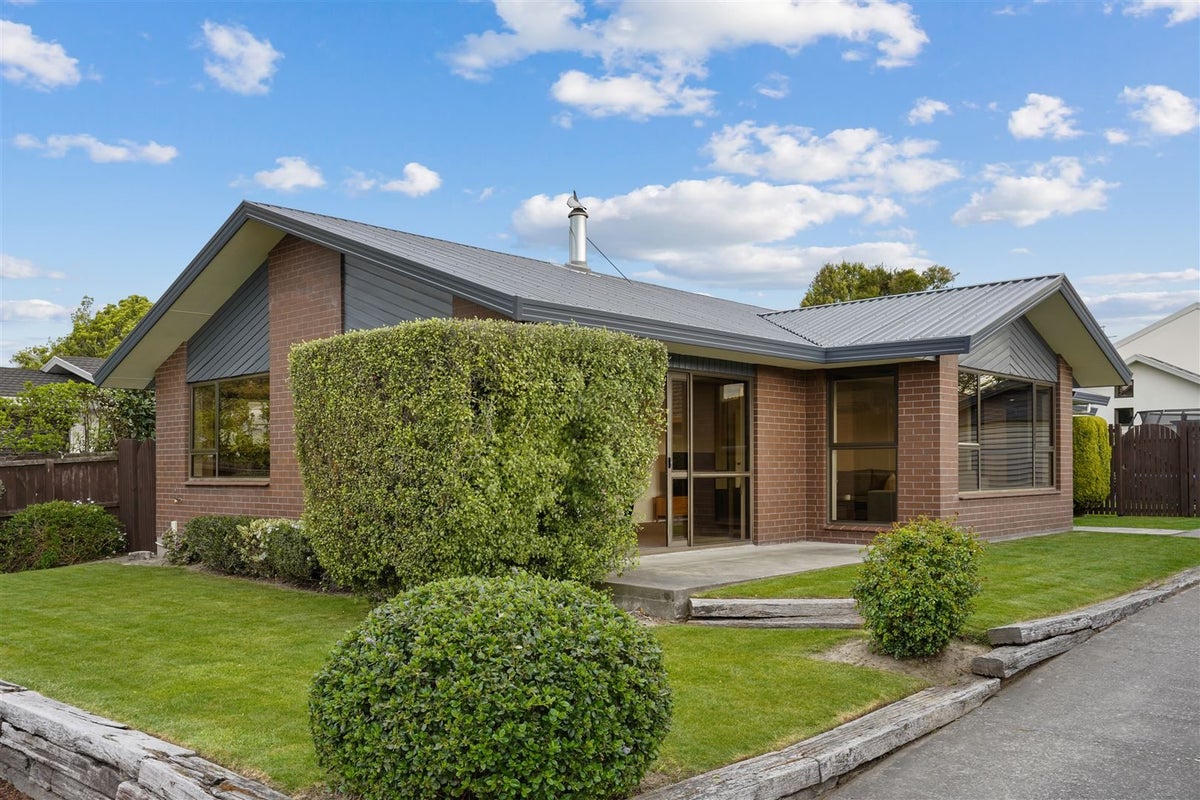 14 Melissa Place, Burnside, Christchurch - Carousel 1