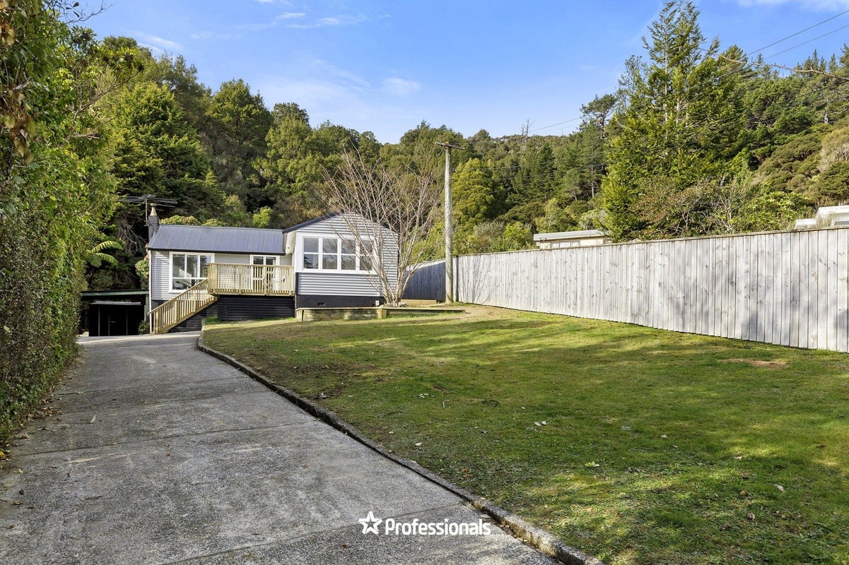 21 Kennedy Grove, Stokes Valley, Lower Hutt - Carousel 23