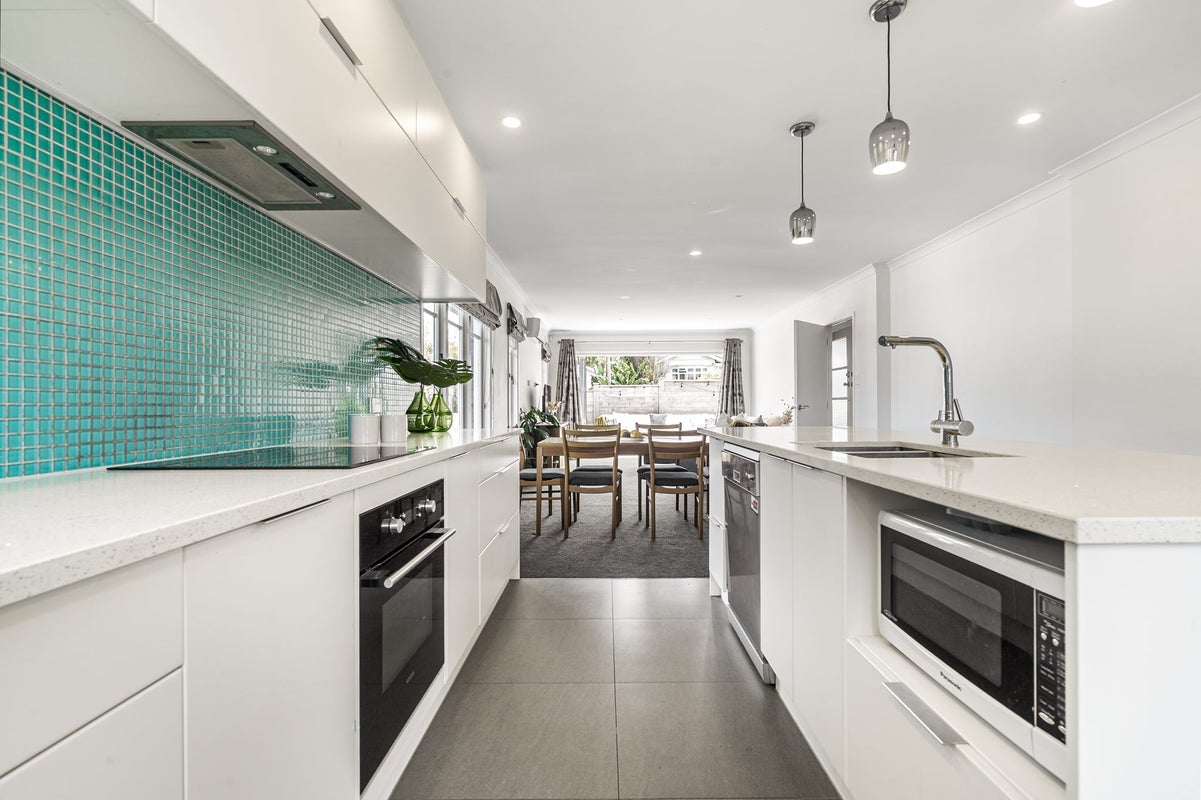 28 West End Road, Herne Bay, Auckland - Carousel 2