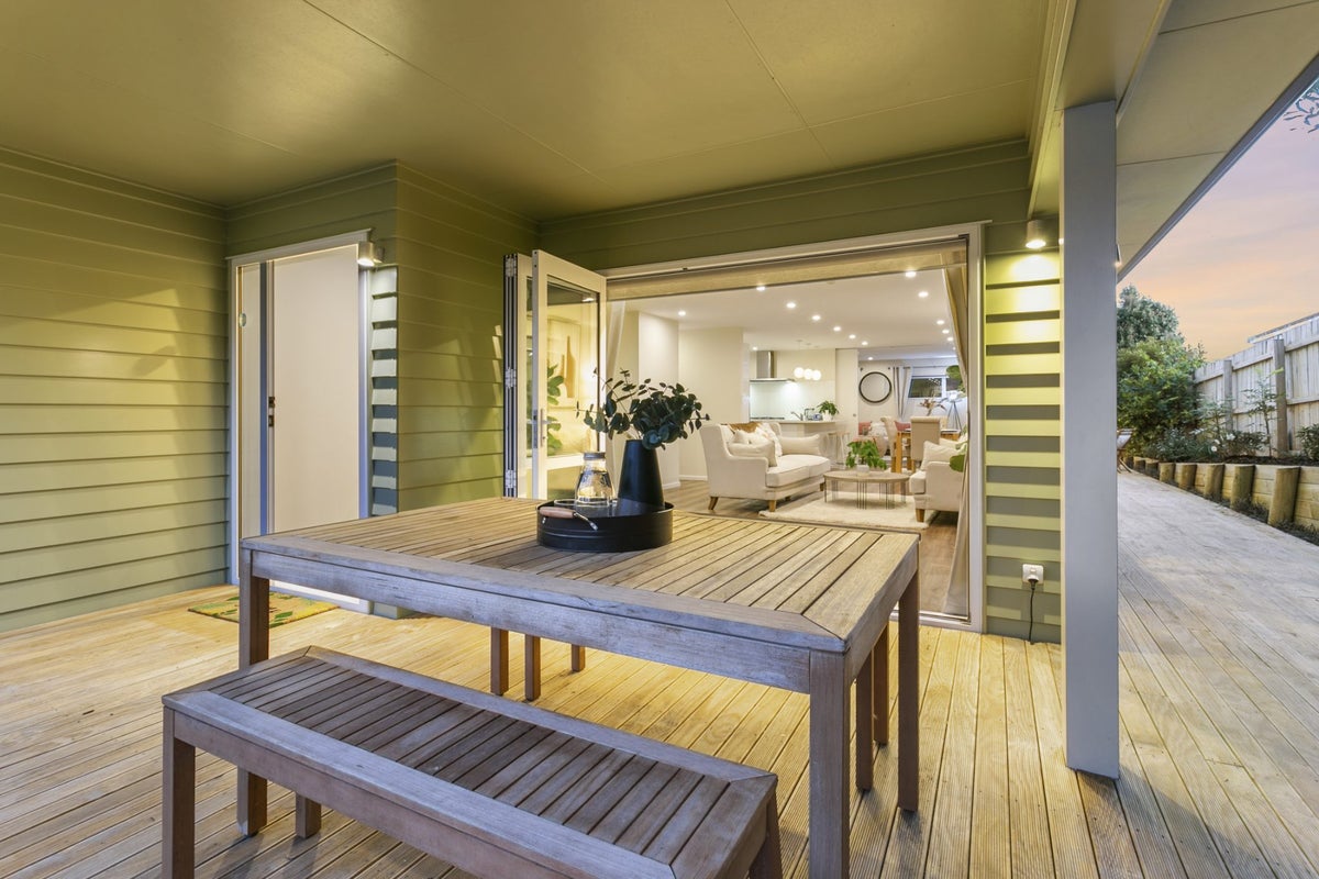 16 Banks Road, Mount Wellington, Auckland - Carousel 2