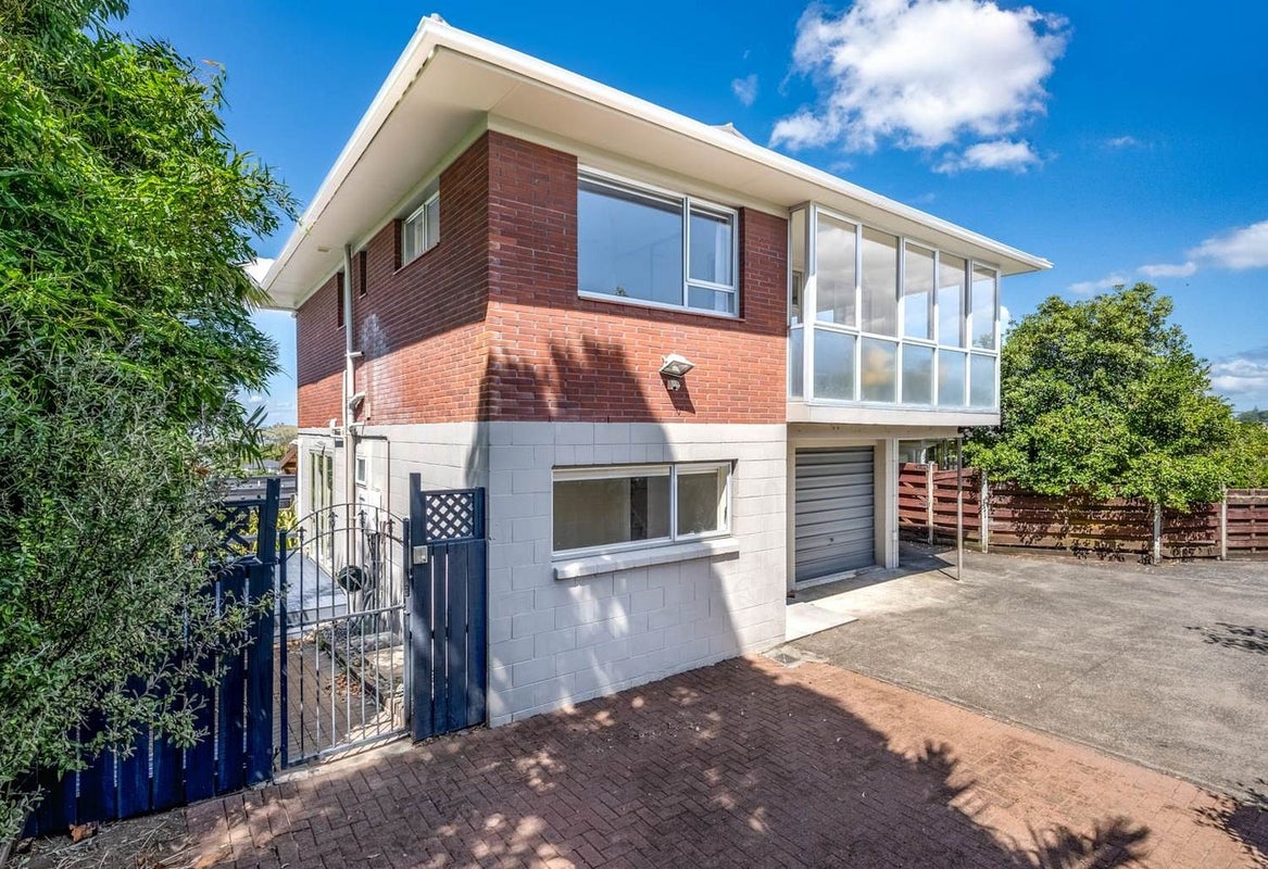 4/11 Huapai Street, Onehunga, Auckland - Carousel 2