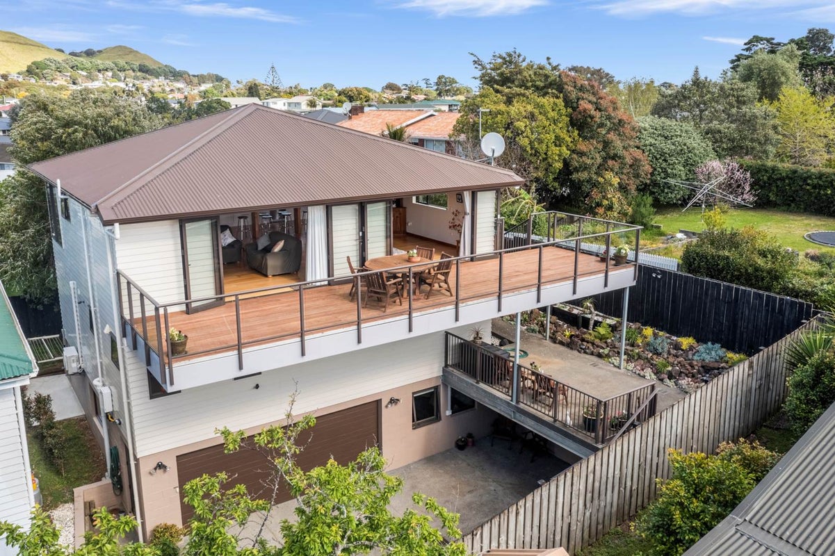 36A Muir Avenue, Mangere Bridge, Auckland - Carousel 1