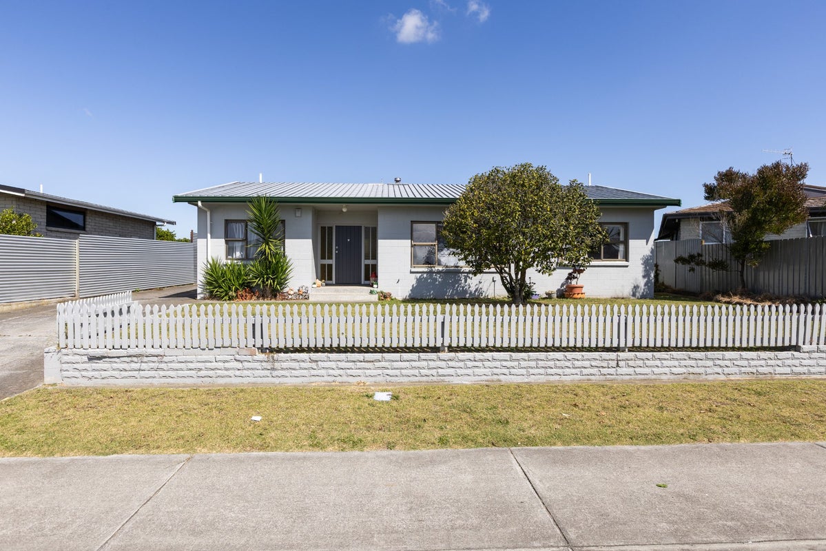 81 Caernarvon Drive, Flaxmere, Hastings - Carousel 11