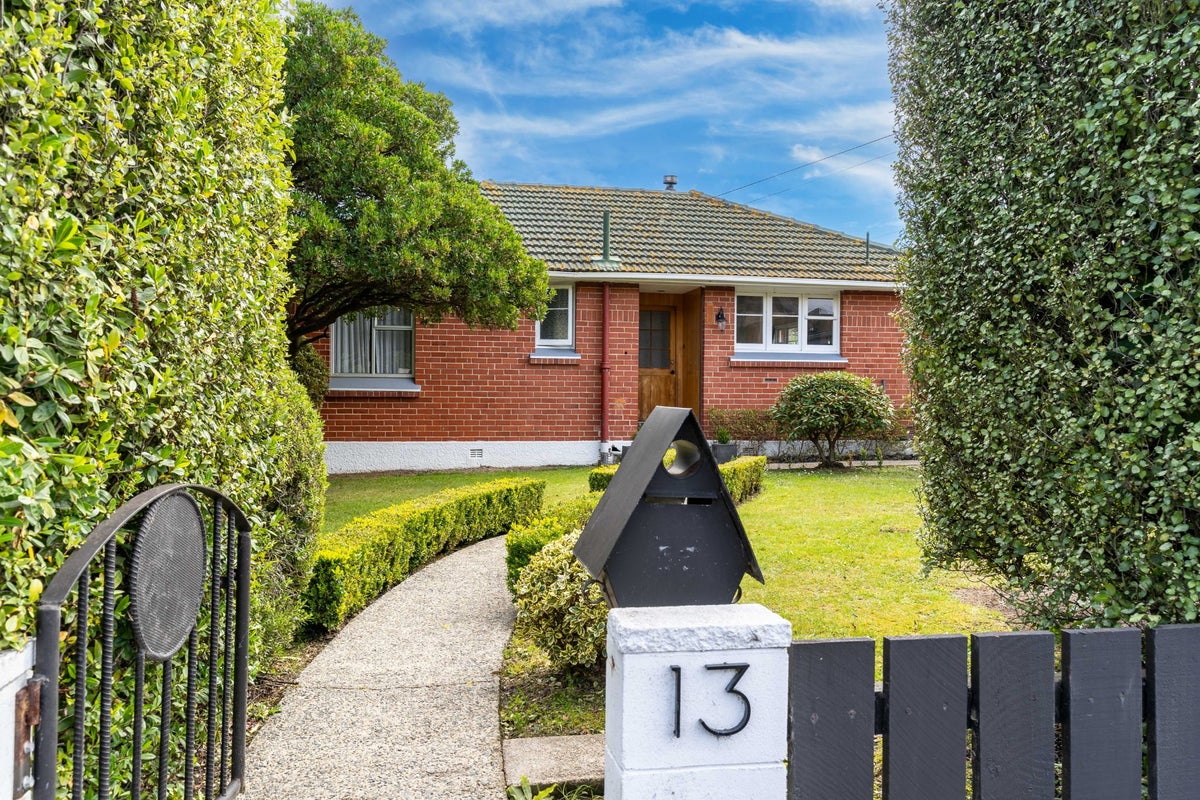 13 Bryant Street, Kenmure, Dunedin - Carousel 2