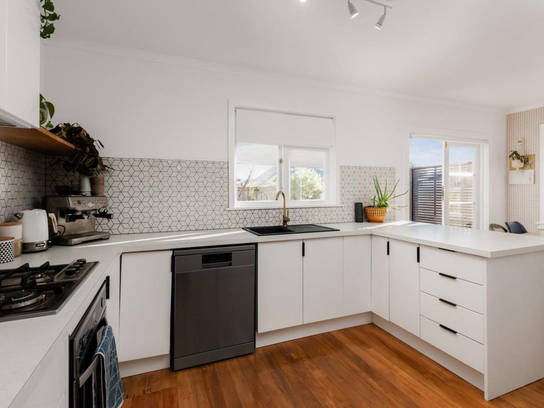 206 Maxwell Road, Redwoodtown, Blenheim - Carousel 2