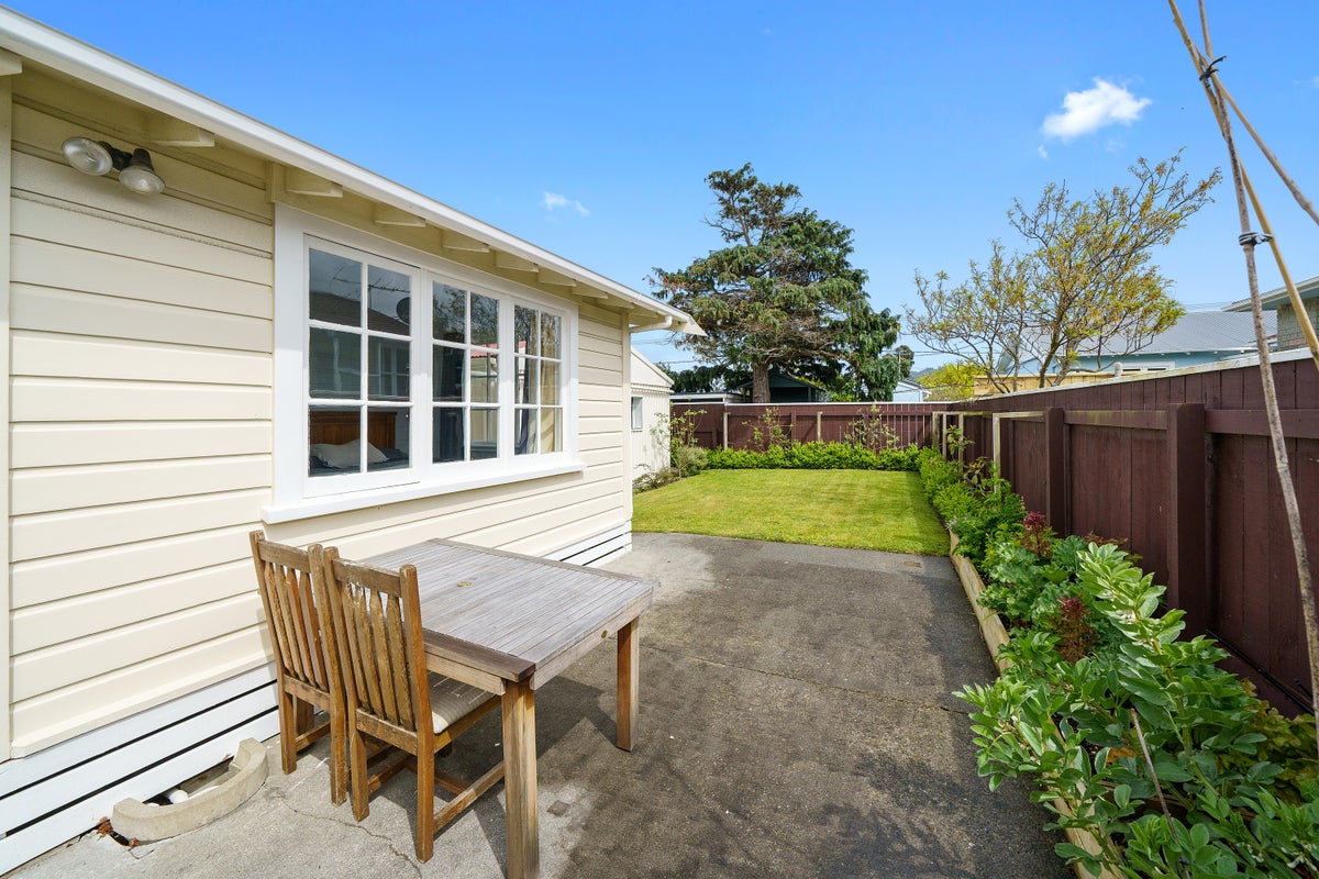 35B Heretaunga Street, Petone, Lower Hutt - Carousel 20