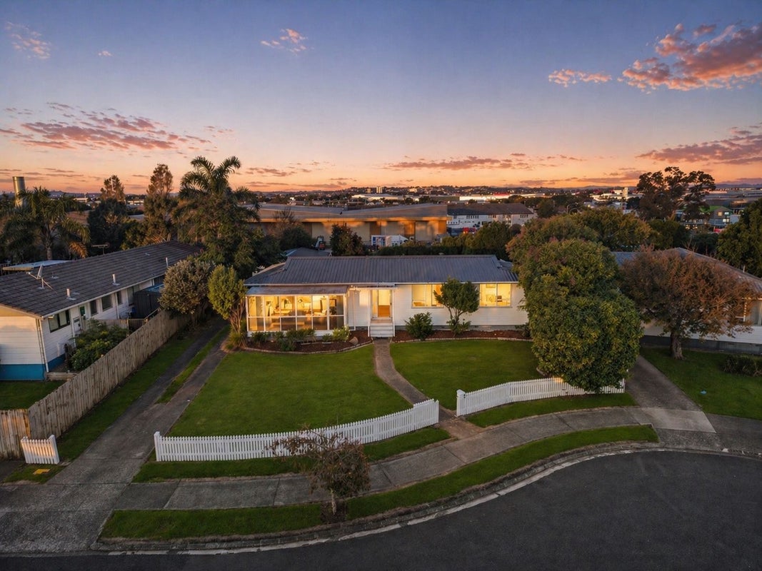 12 Sabi Place, Papatoetoe, Auckland - Carousel 1