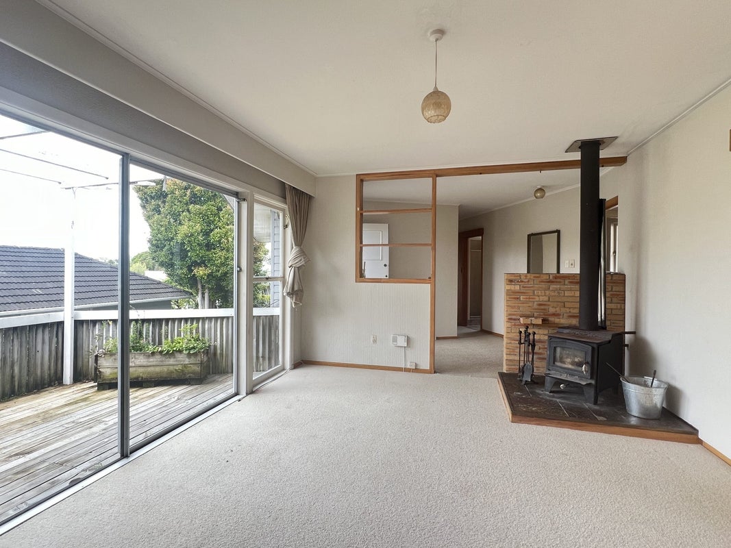 36 Seine Road, Forrest Hill, Auckland - Carousel 2