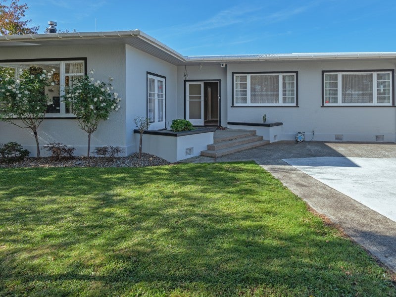 211 Vogel Street, Roslyn, Palmerston North - Carousel 1