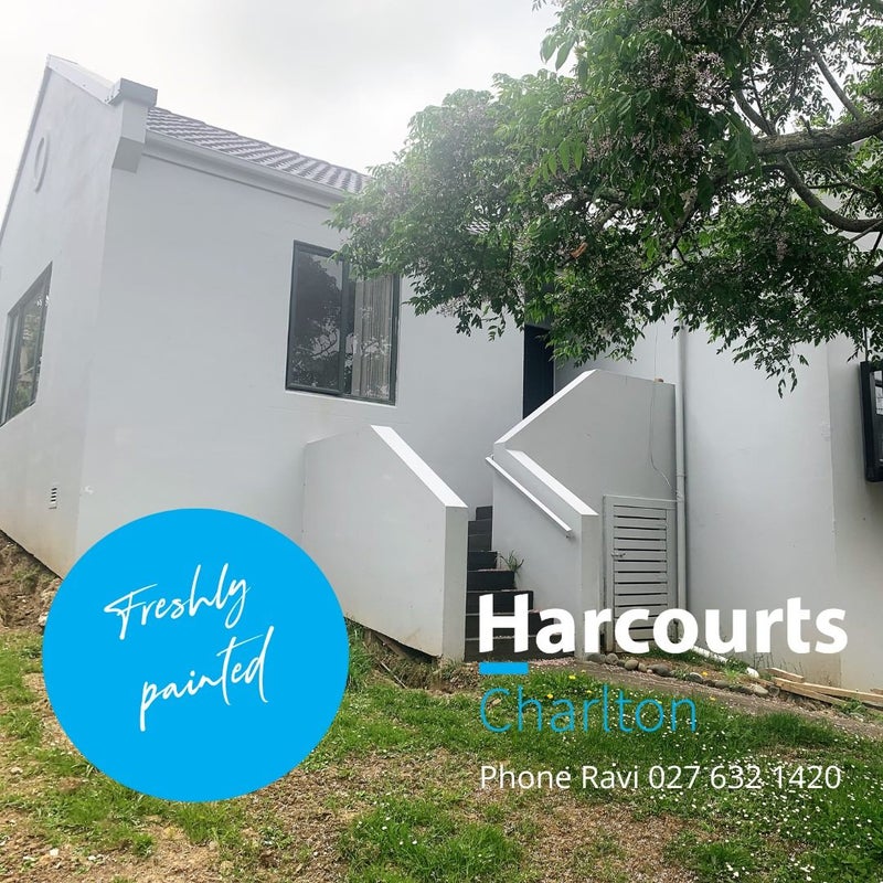 10 Astelia Place, Goodwood Heights, Auckland - Carousel 1
