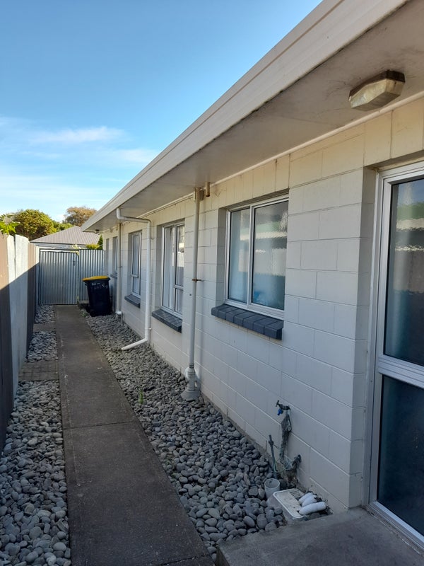 2/43 Burke Street, Addington, Christchurch - Carousel 1