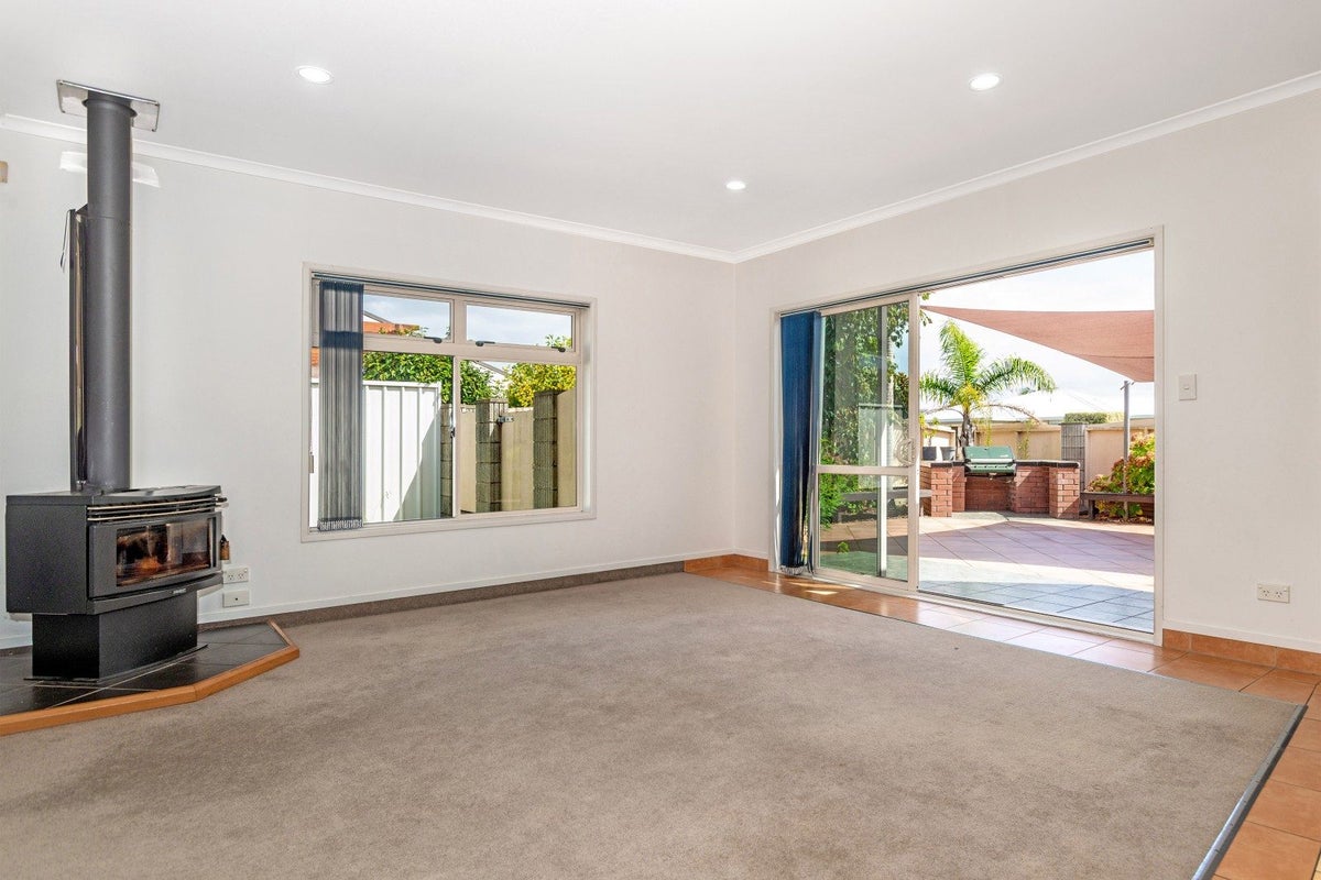 68 Potae Avenue, Lytton West, Gisborne - Carousel 2