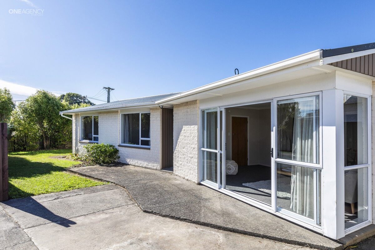 10 Eastling Street, Bishopdale, Christchurch - Carousel 2