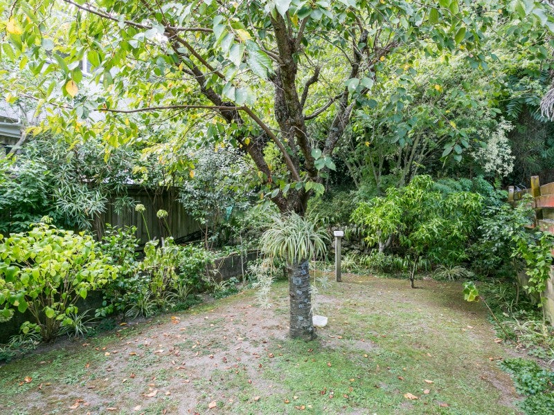17 Chaucer Road South, Hospital Hill, Napier - Carousel 2