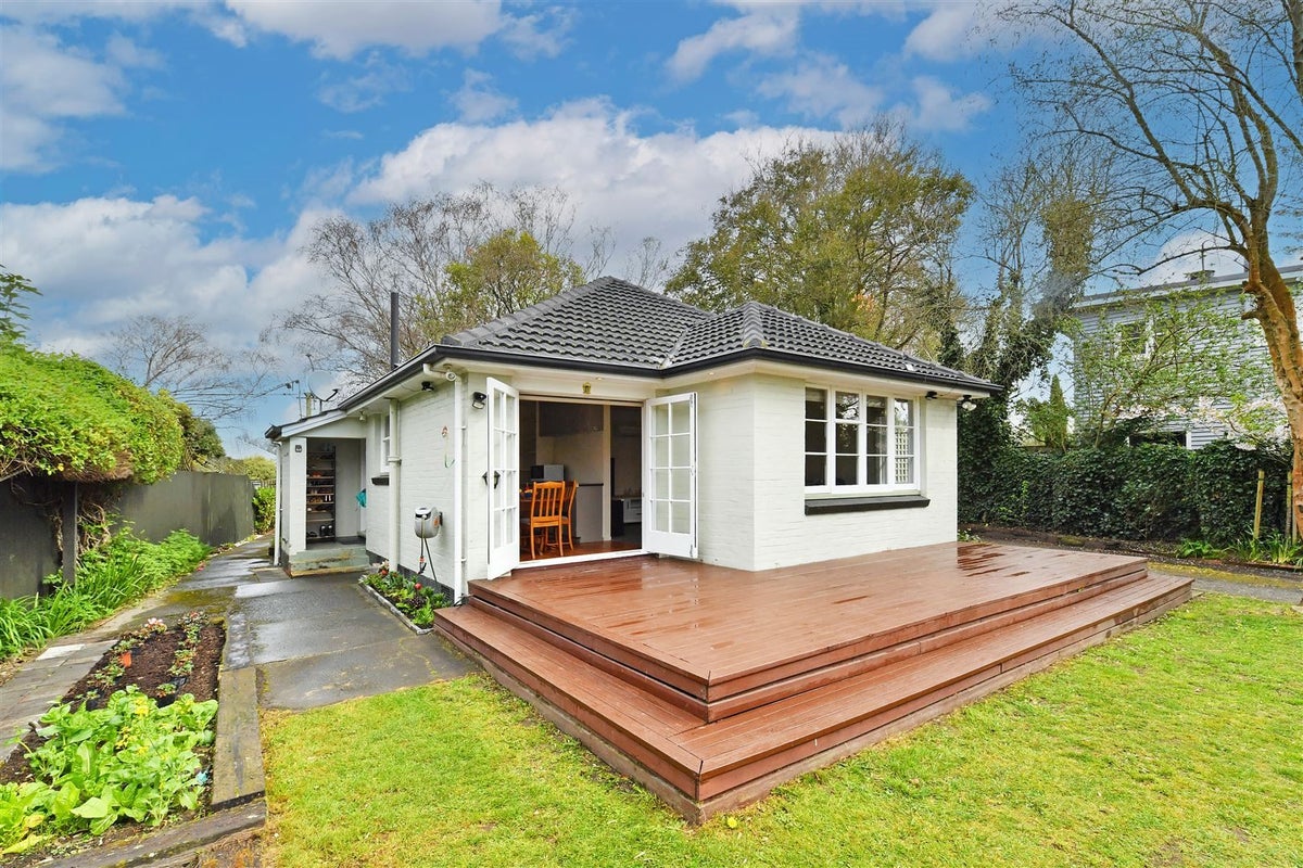 370 Clyde Road, Bryndwr, Christchurch - Carousel 2