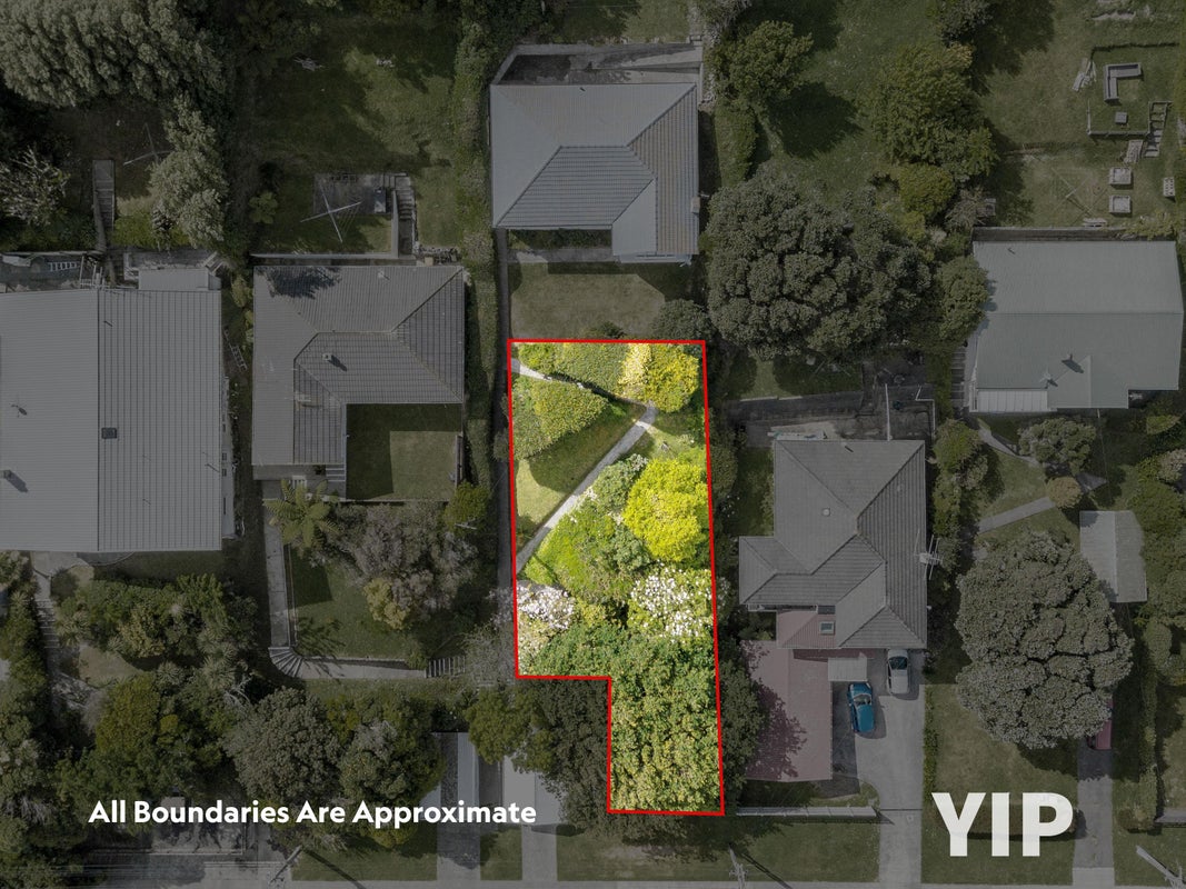 18A Hinau Street, Tawa, Wellington - Carousel 2