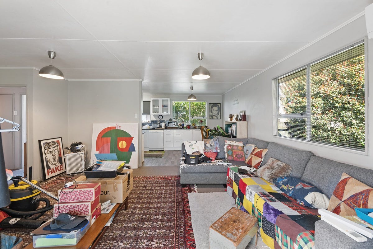 7 Hindmarsh Street, Henderson, Auckland - Carousel 12