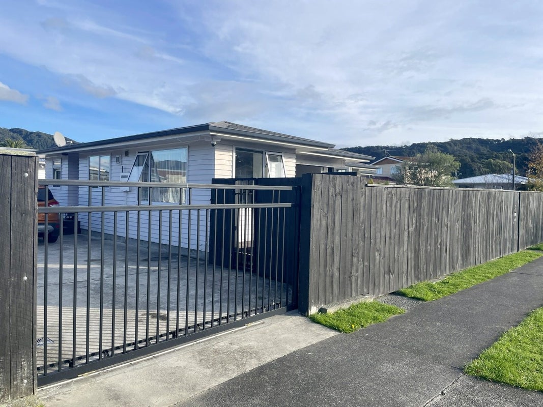 3 Manutuke Street, Wainuiomata, Lower Hutt - Carousel 16