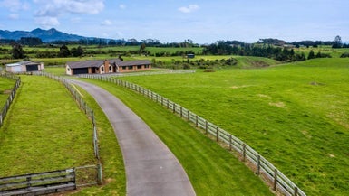 1138 Carrington Road, Hurworth, New Plymouth - Carousel 1