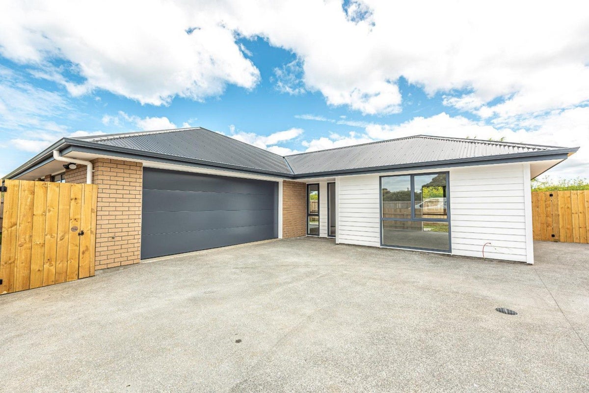 23C Egmont Street, Castlecliff, Whanganui - Carousel 1