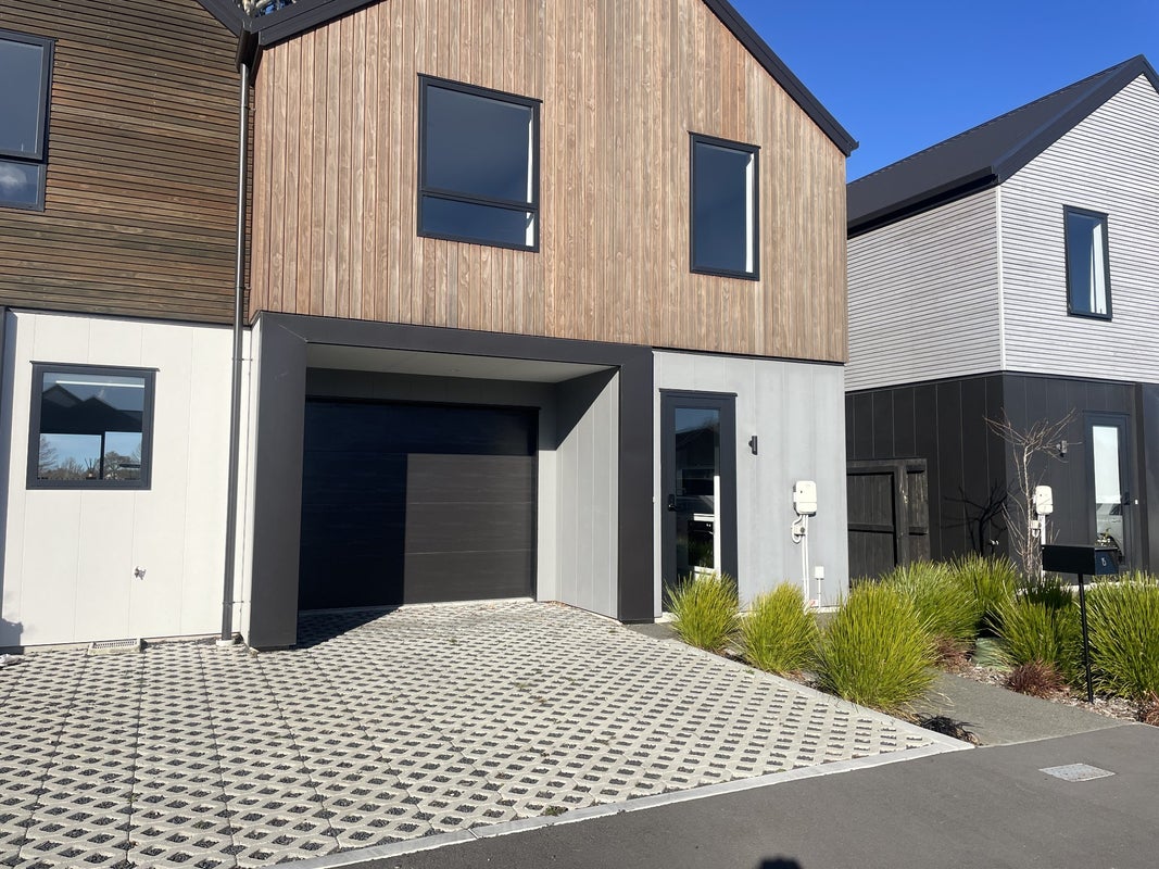 15 Malaga Crescent, Harewood, Christchurch - Carousel 2