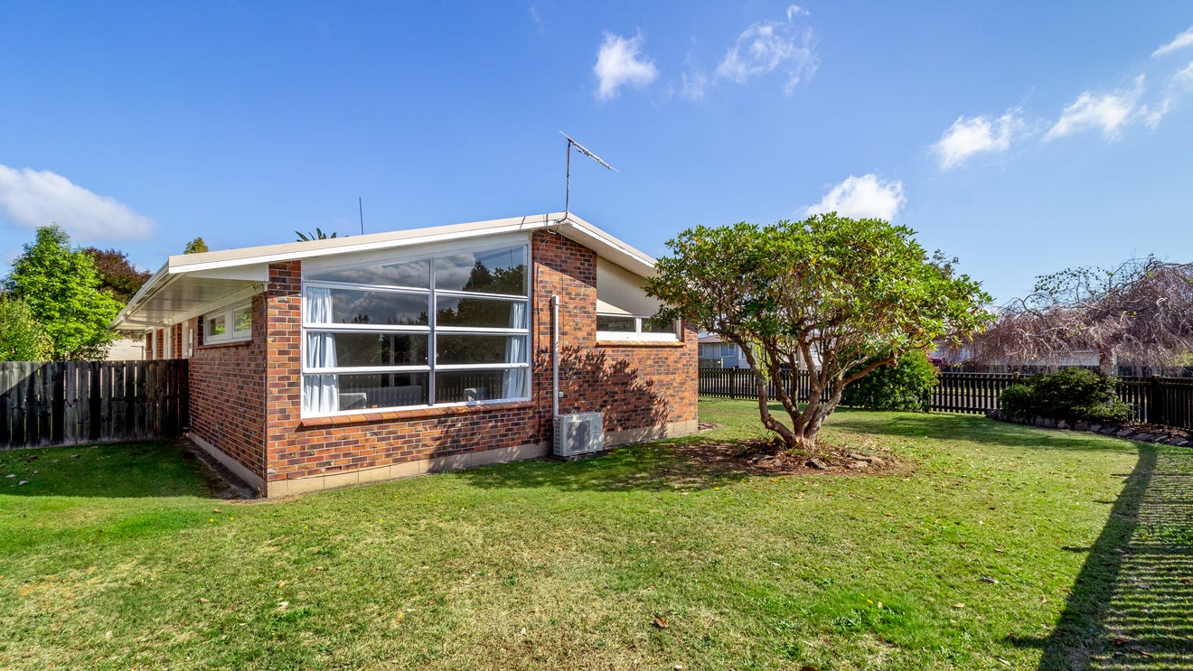 1 Barron Crescent, Fenton Park, Rotorua - Carousel 20
