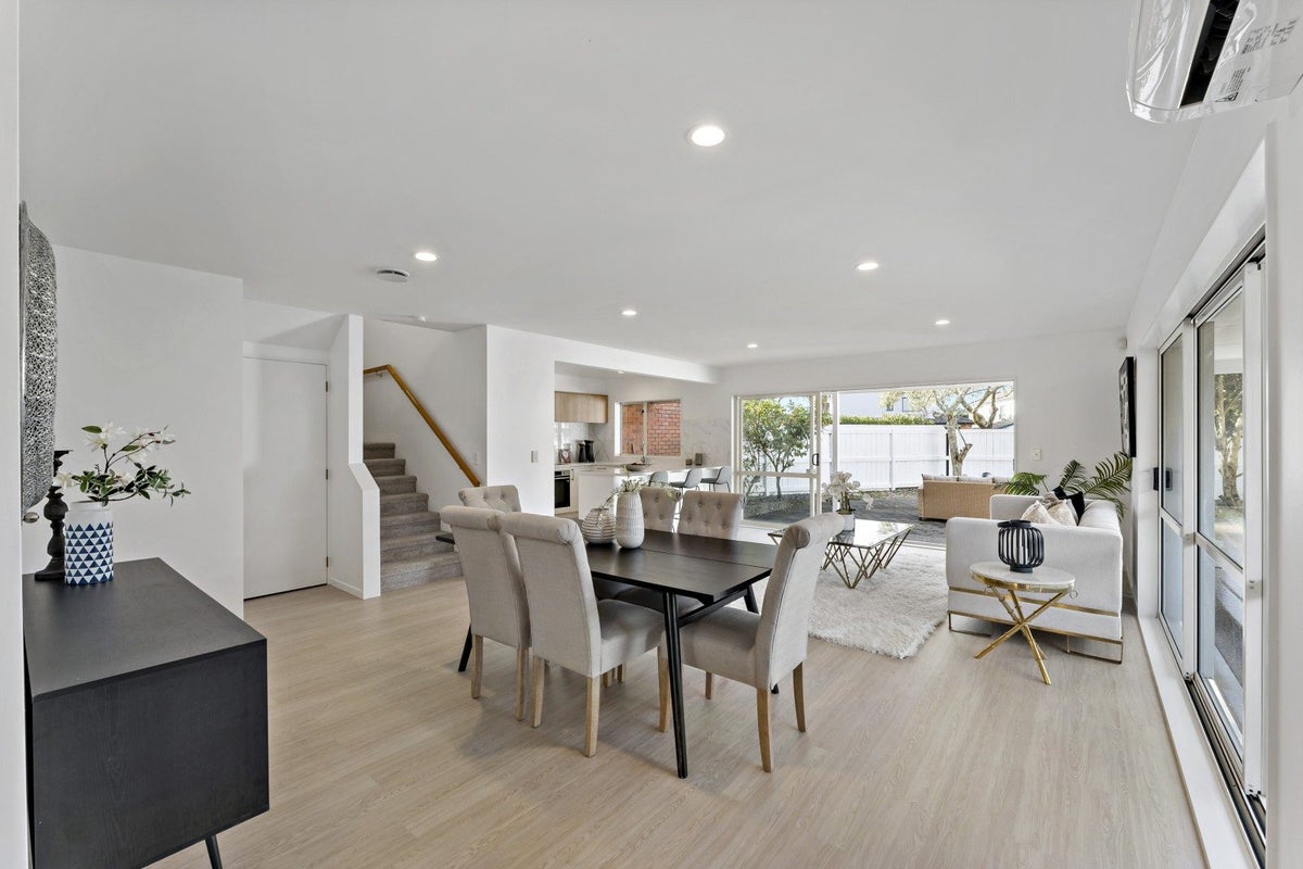 5/23 Charlenne Close, Ranui, Auckland - Carousel 2